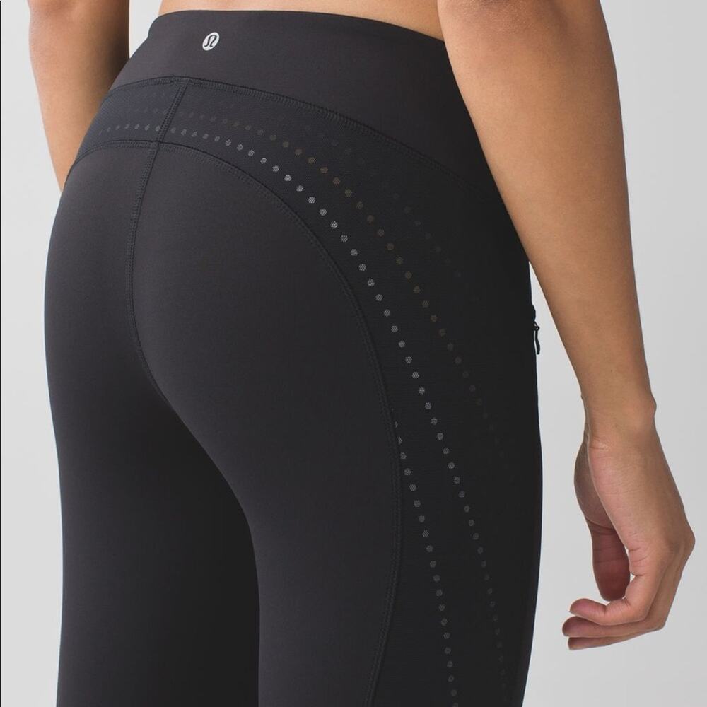 Lululemon Stop at Nothing Black Crop.